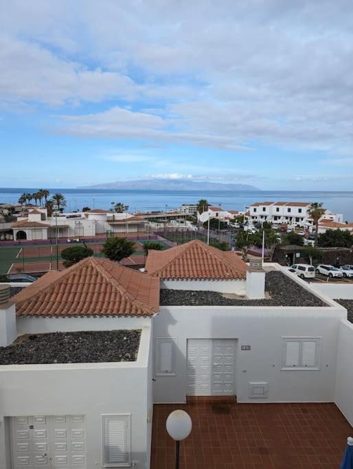 Apartment El Marques Townhouse
